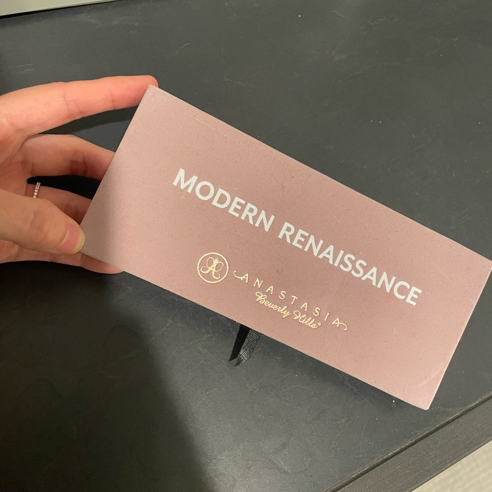 Modern Renaissance Anastasia Eye Shadow Palette